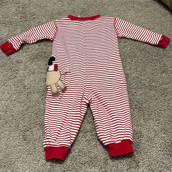 Infant mini wear Christmas 🎄 pajamas size 12 months!!! Super cute 🥰 - Picture 2 of 2